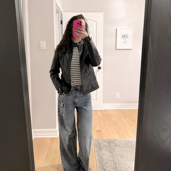 Brand NEW Genuine Leather Coat - Danier - Picture 5 of 16